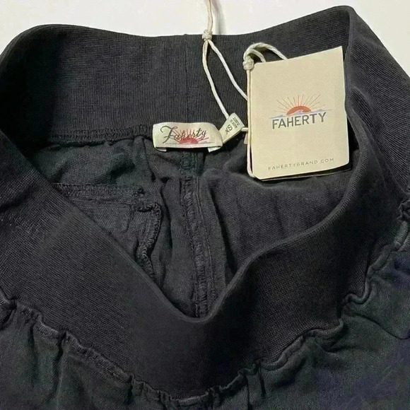 FAHERTY ARLIE SHORT BLACK SIZE XS NWT - Picture 4 of 7